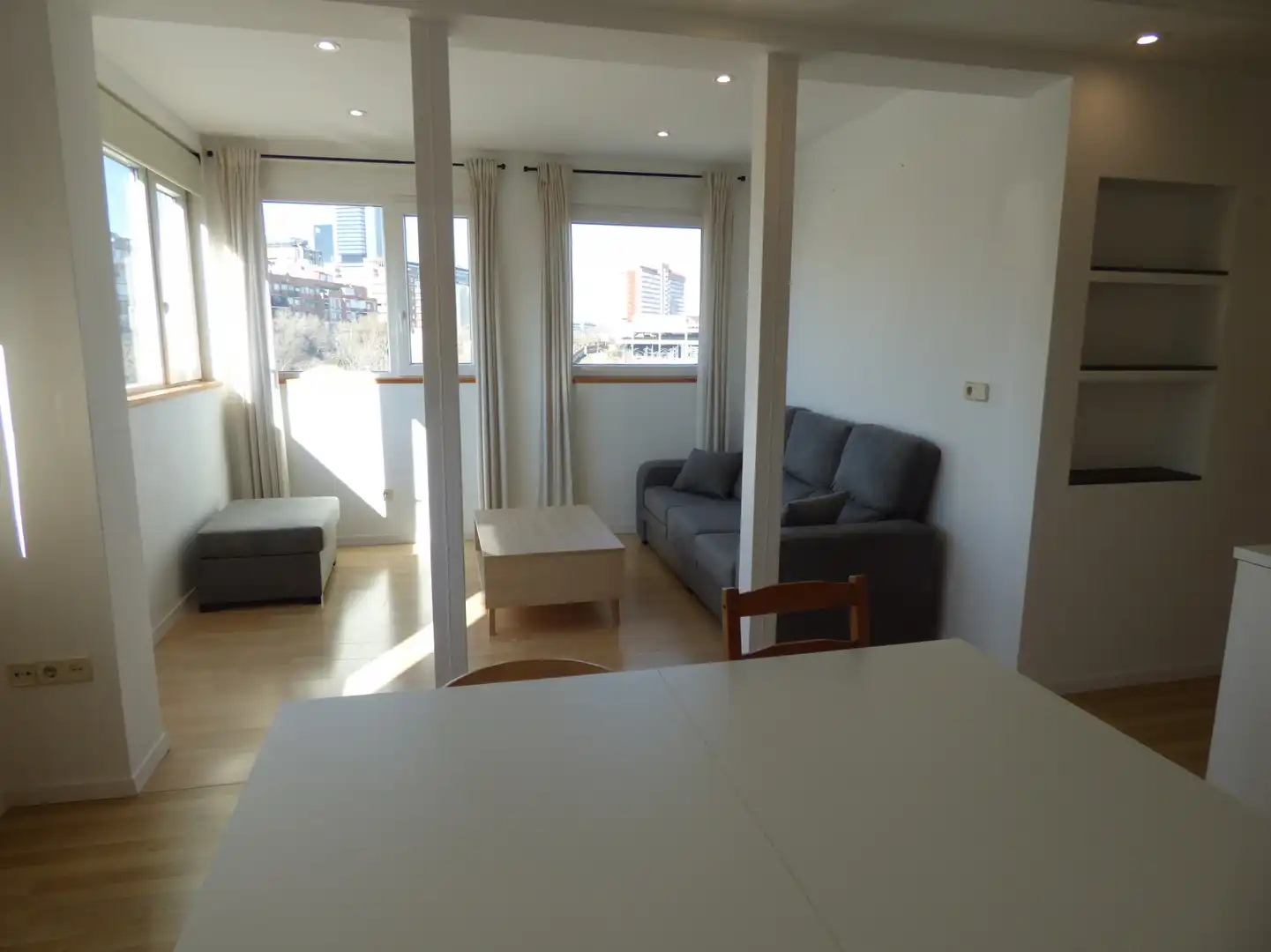 Sala de estar de Piso de alquiler en Madrid con Aire acondicionado, Calefacción y Terraza