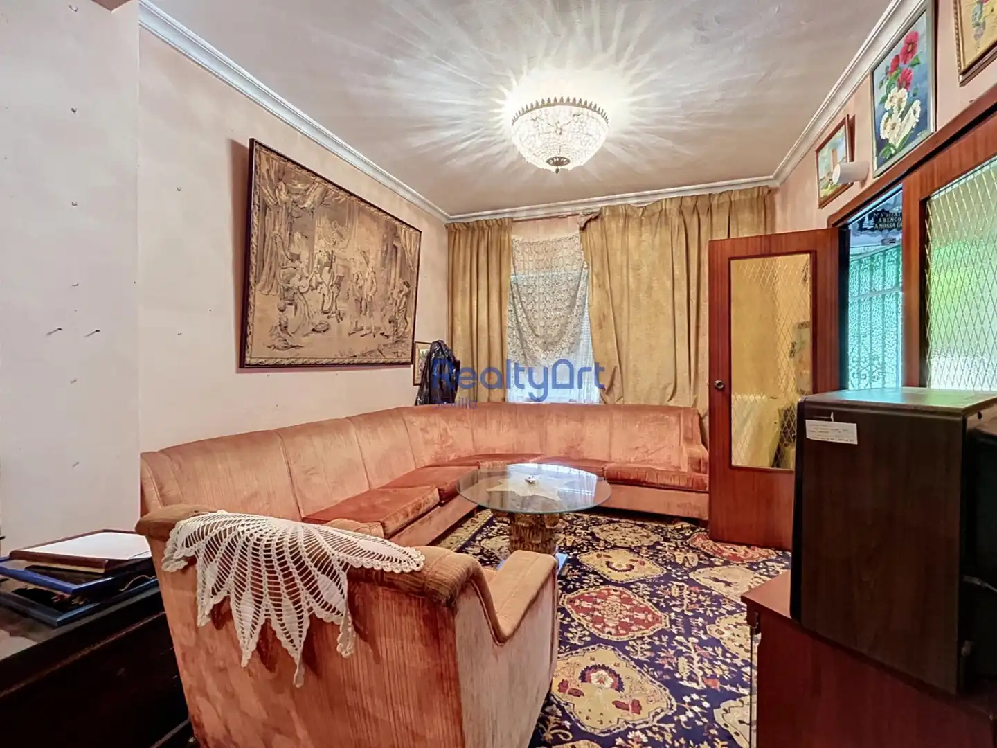 Sala d'estar de Planta baixa en venda en Sevilla amb Aire condicionat i Jardí privat