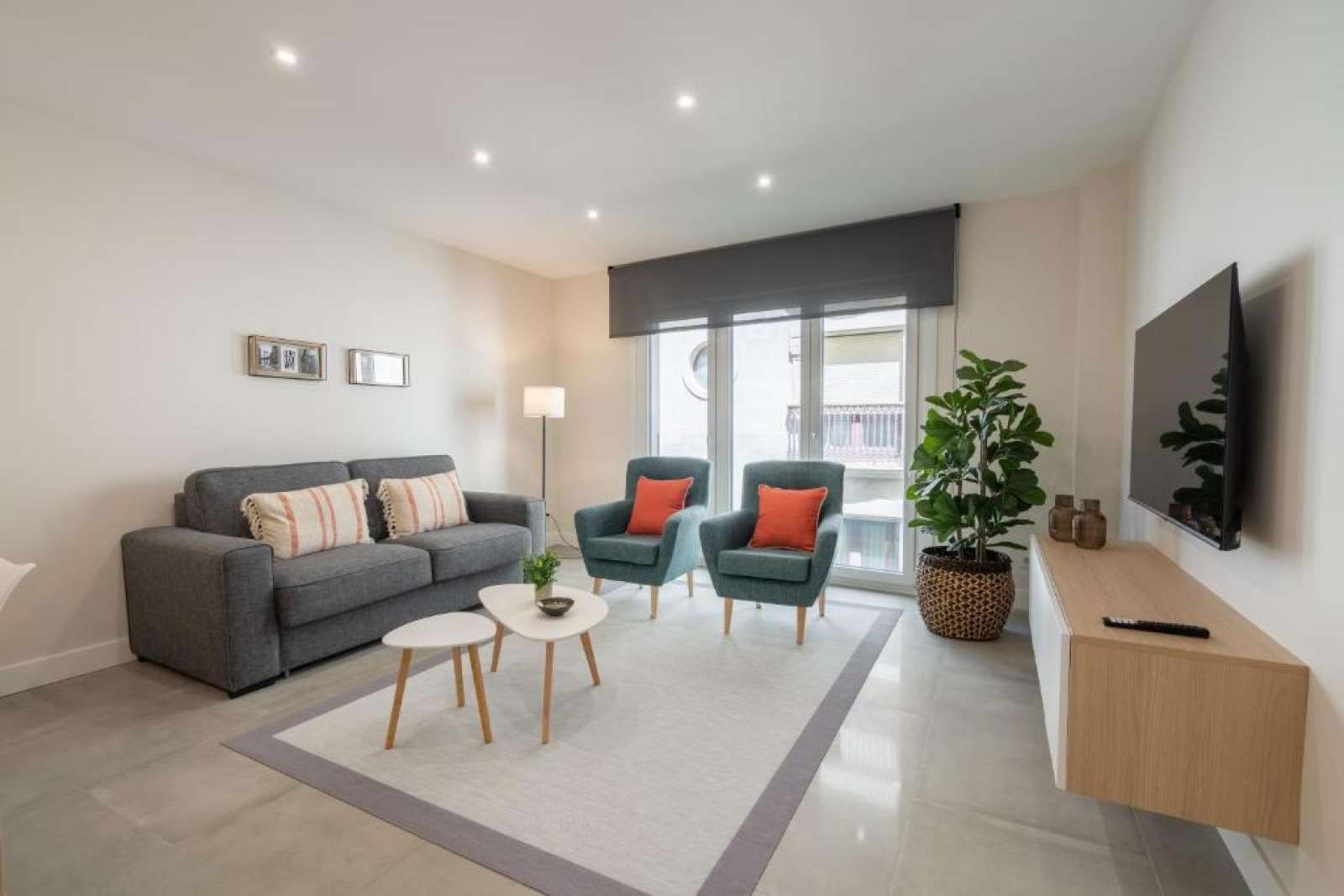 Wohnzimmer von Wohnung zur untervermieten in Vigo  mit Klimaanlage, Terrasse und Möbliert