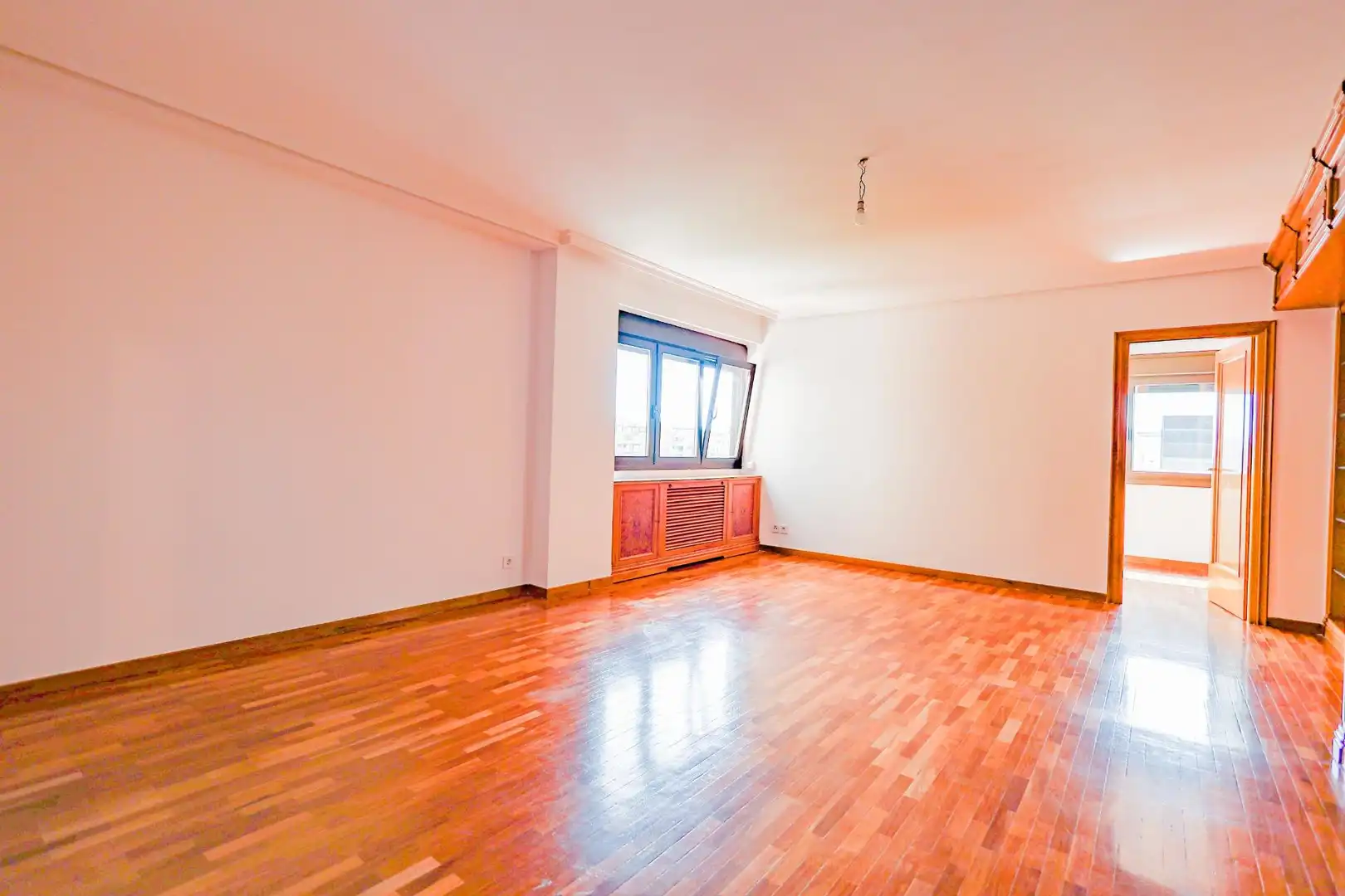 Sala d'estar de Apartament de lloguer en Madrid amb Aire condicionat, Calefacció i Parquet