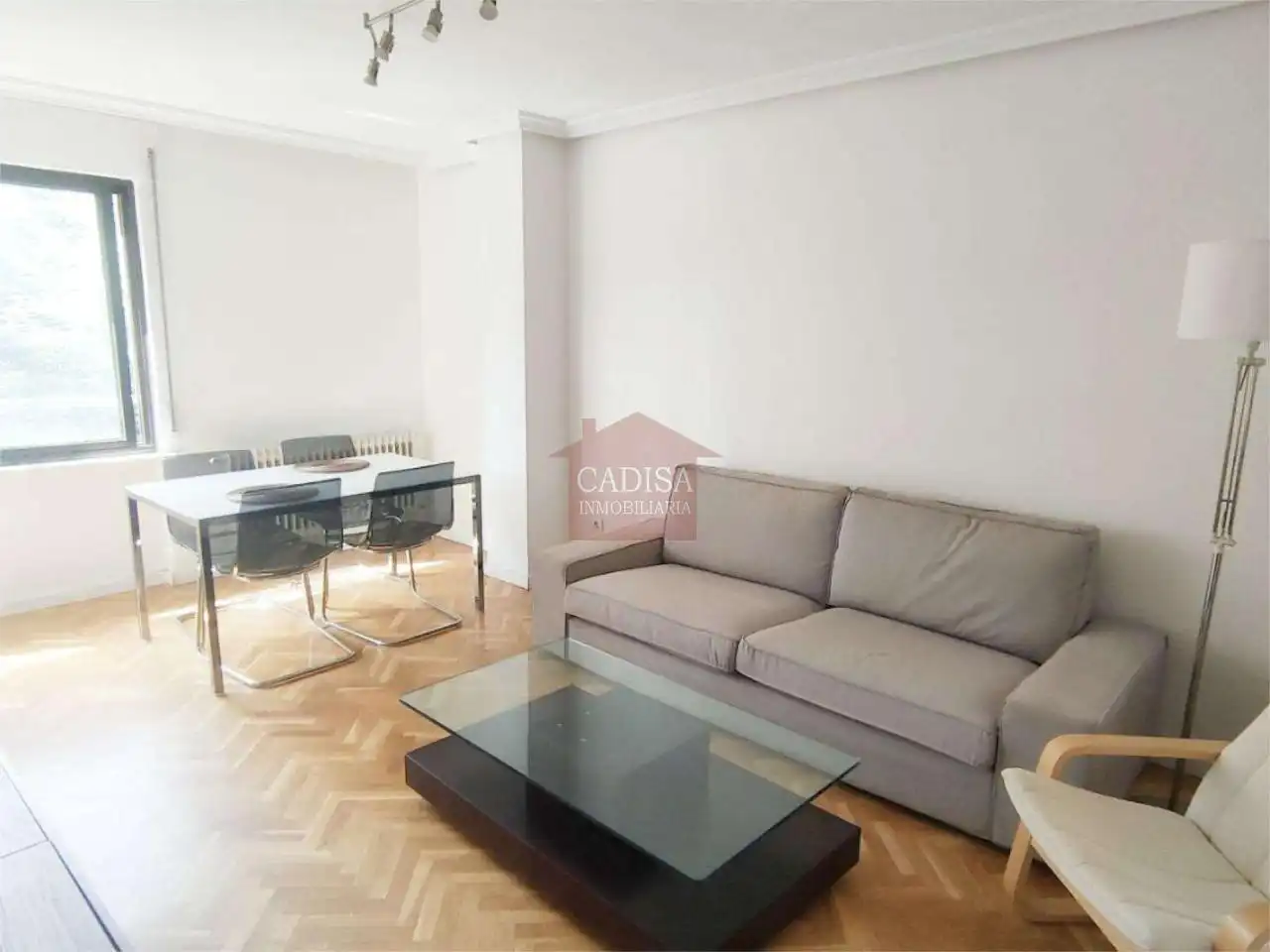 Sala de estar de Piso en venta en Salamanca con Calefacción, Parquet y Terraza