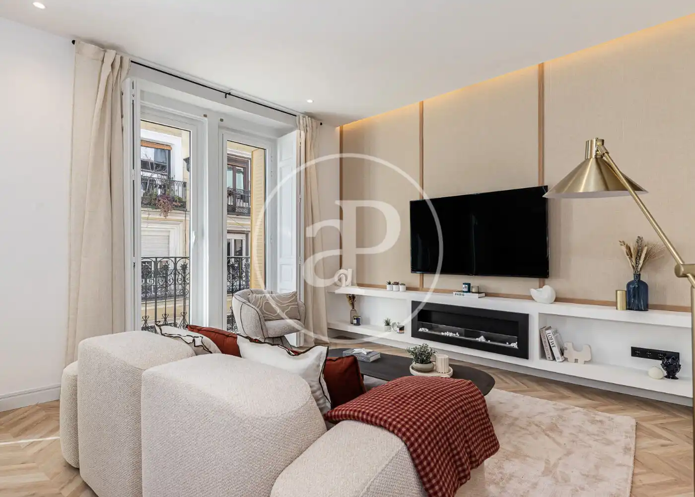 Piso con terraza en venta en C/ de Hortaleza, imagen 2