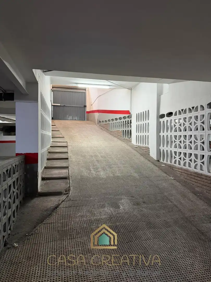 Garaje de alquiler en Plaza ESCULTOR FRECHINA, L'Hort de Senabre