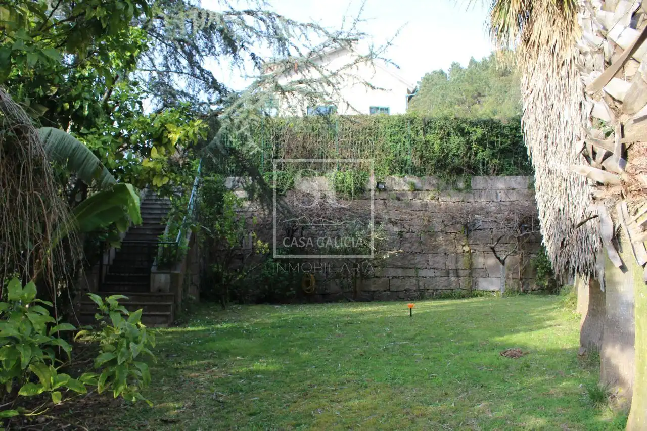 Jardín de Casa o chalet en venta en Vigo  con Calefacción, Jardín privado y Parquet