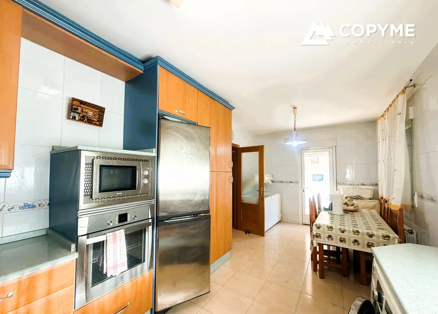 Cocina de Casa adosada en venta en Santa Olalla con Aire acondicionado, Calefacción y Jardín privado