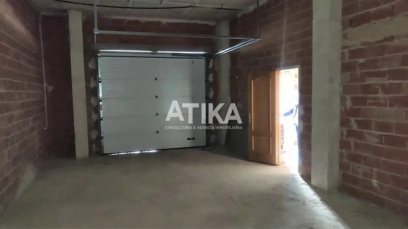 Casa con terraza en venta en Agullent, imagen 2
