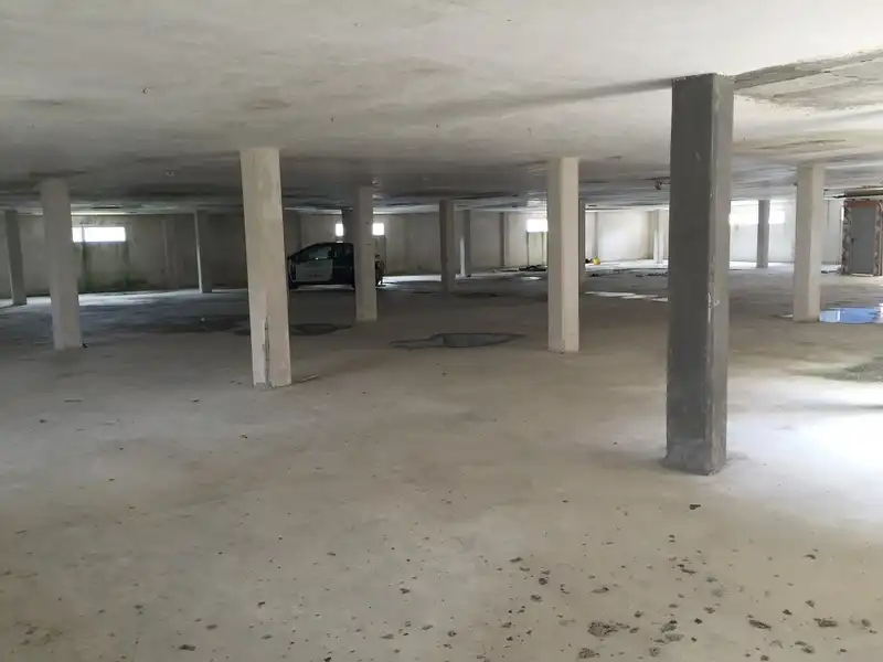Wohngebäude zum Verkauf in Avenida Ant Palacios Cd, imagen 17