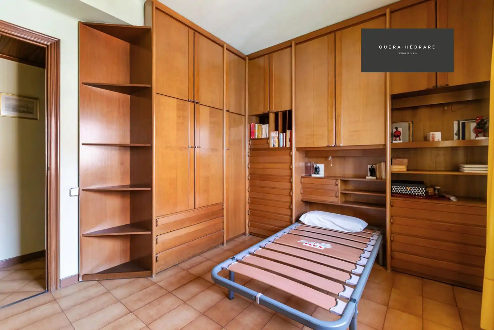 Habitación de Piso en venta en Barcelona con Aire acondicionado, Terraza y Balcón