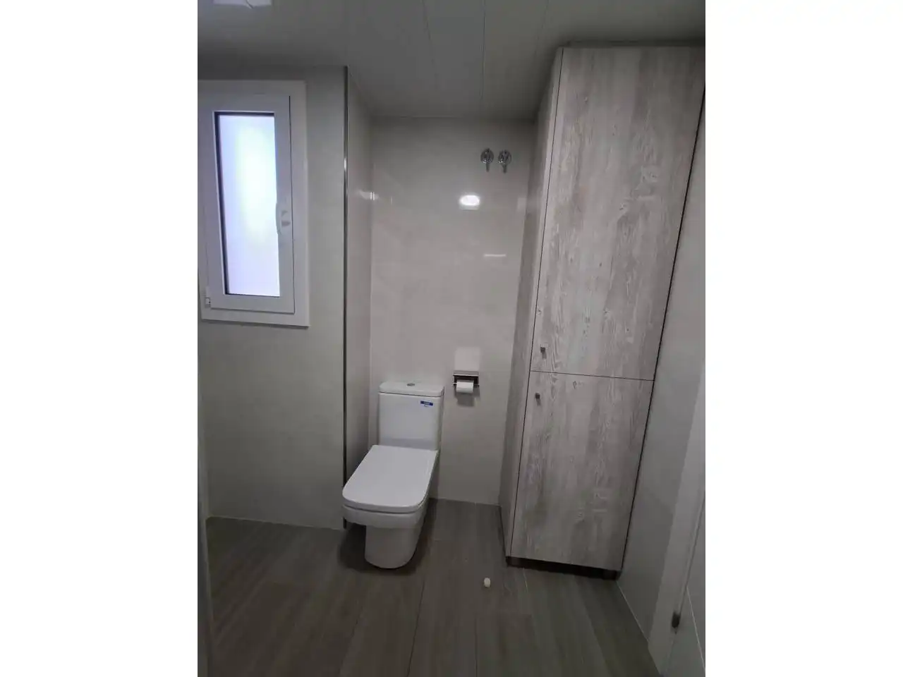 Badezimmer von Wohnung zum Verkauf in Rubí mit Klimaanlage, Heizung und Balkon