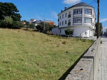 Terreny residencial en venda a Avenida Asturias