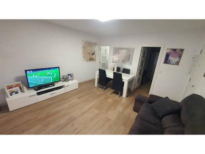Living room of Flat for sale in Vilanova i la Geltrú  with Parquet flooring and Balcony