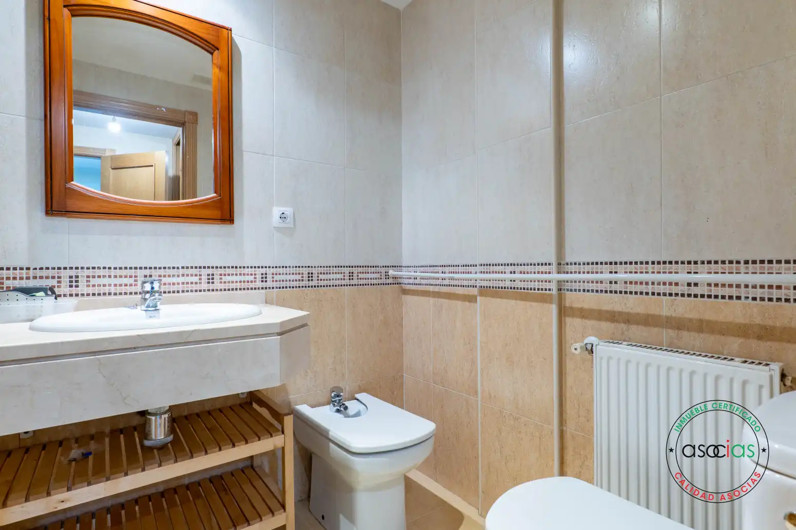Baño de Piso en venta en Gijón  con Calefacción, Terraza y Trastero