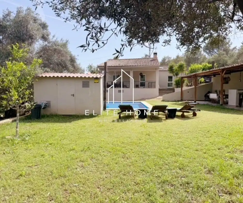 Vista exterior de Casa o xalet en venda en Tales amb Aire condicionat, Calefacció i Jardí privat