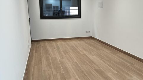Foto 2 de Planta baja de alquiler en La Roureda, Viladecans