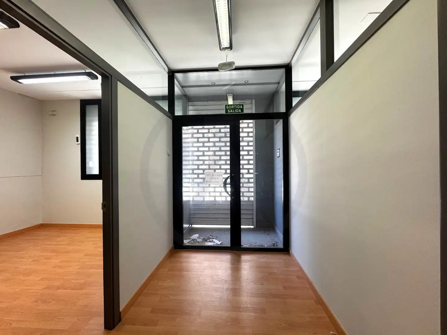 Local en venta en Terrassa con Calefacción y Parquet