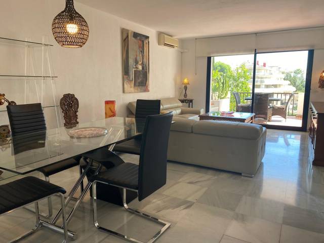 Apartamento en Alquiler en Puerto Banús