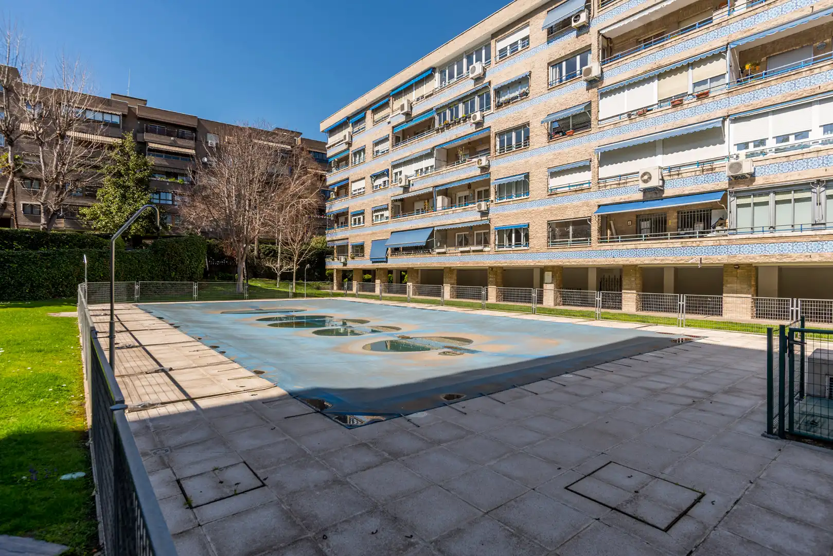 Piscina de Piso en venta en Madrid con Aire acondicionado, Calefacción y Piscina comunitaria