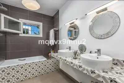 Chalet con piscina en venta en El Faro de Calaburra - Chaparral, imagen 29