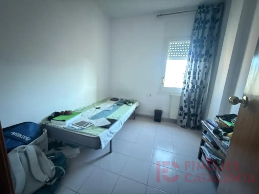 Schlafzimmer von Wohnung zum Verkauf in Girona