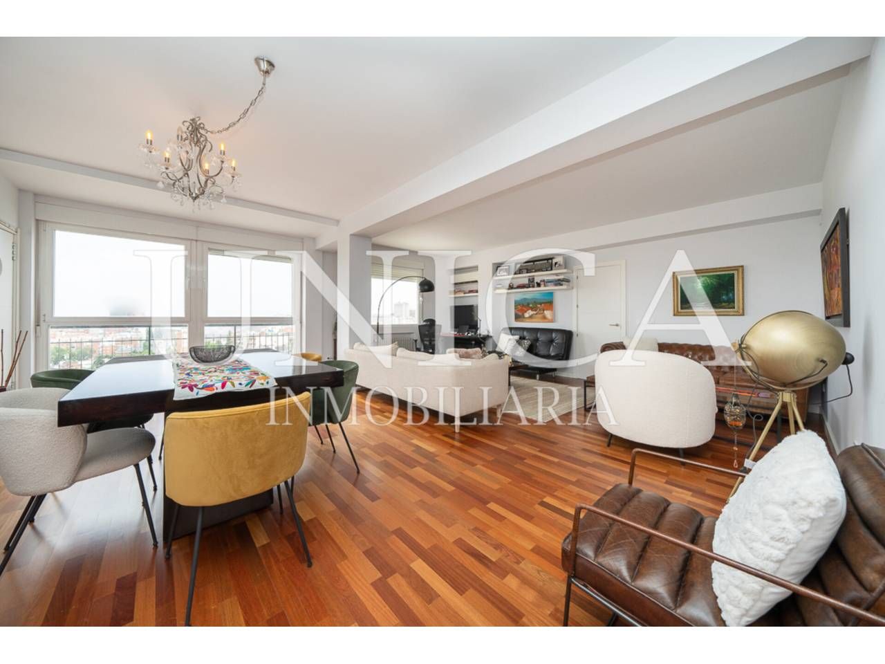 Living room of Flat for sale in  Madrid Capital  with Air Conditioner, Heating and Alarm