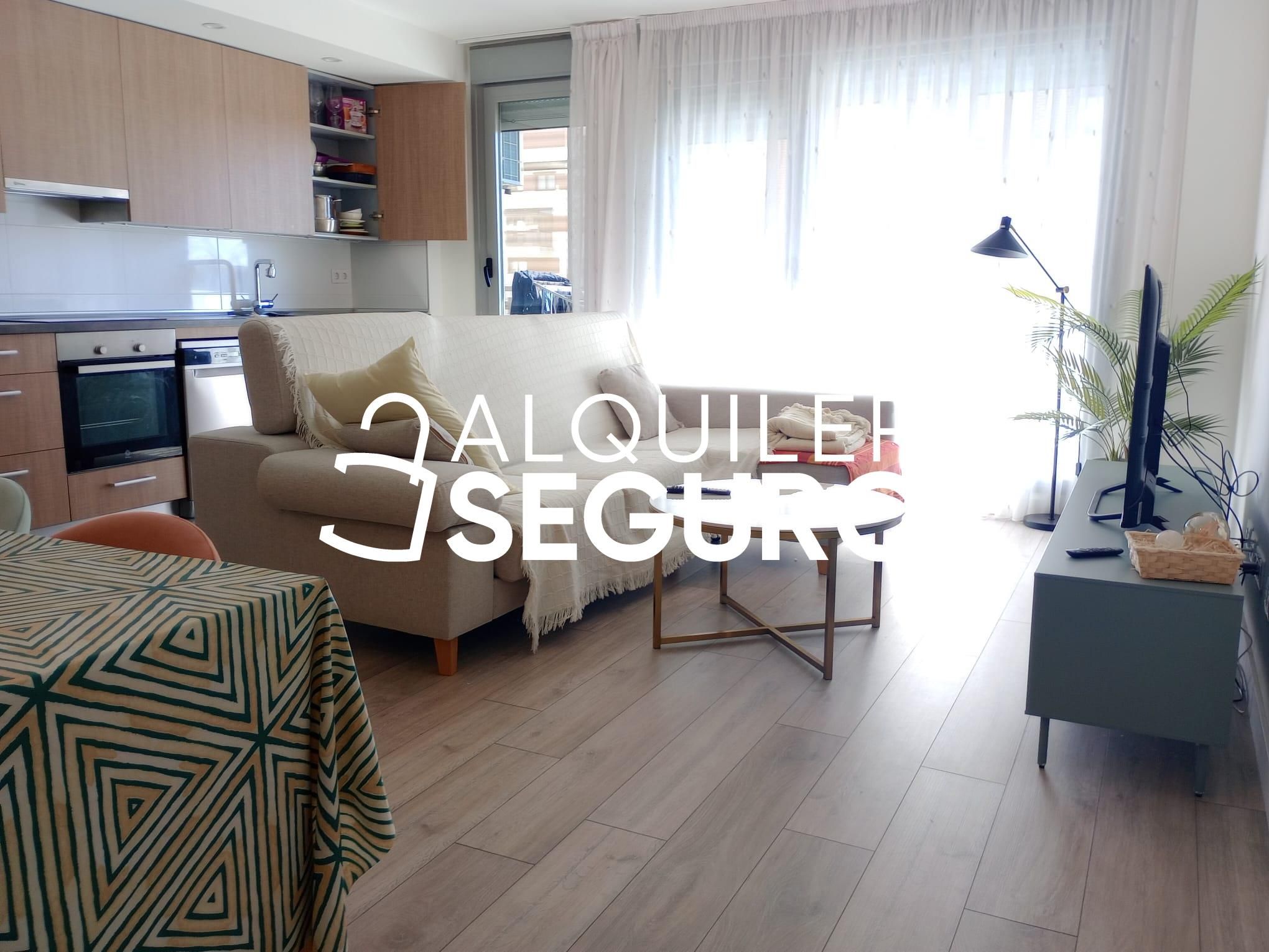 Sala d'estar de Pis de lloguer en  Madrid Capital amb Aire condicionat, Calefacció i Traster