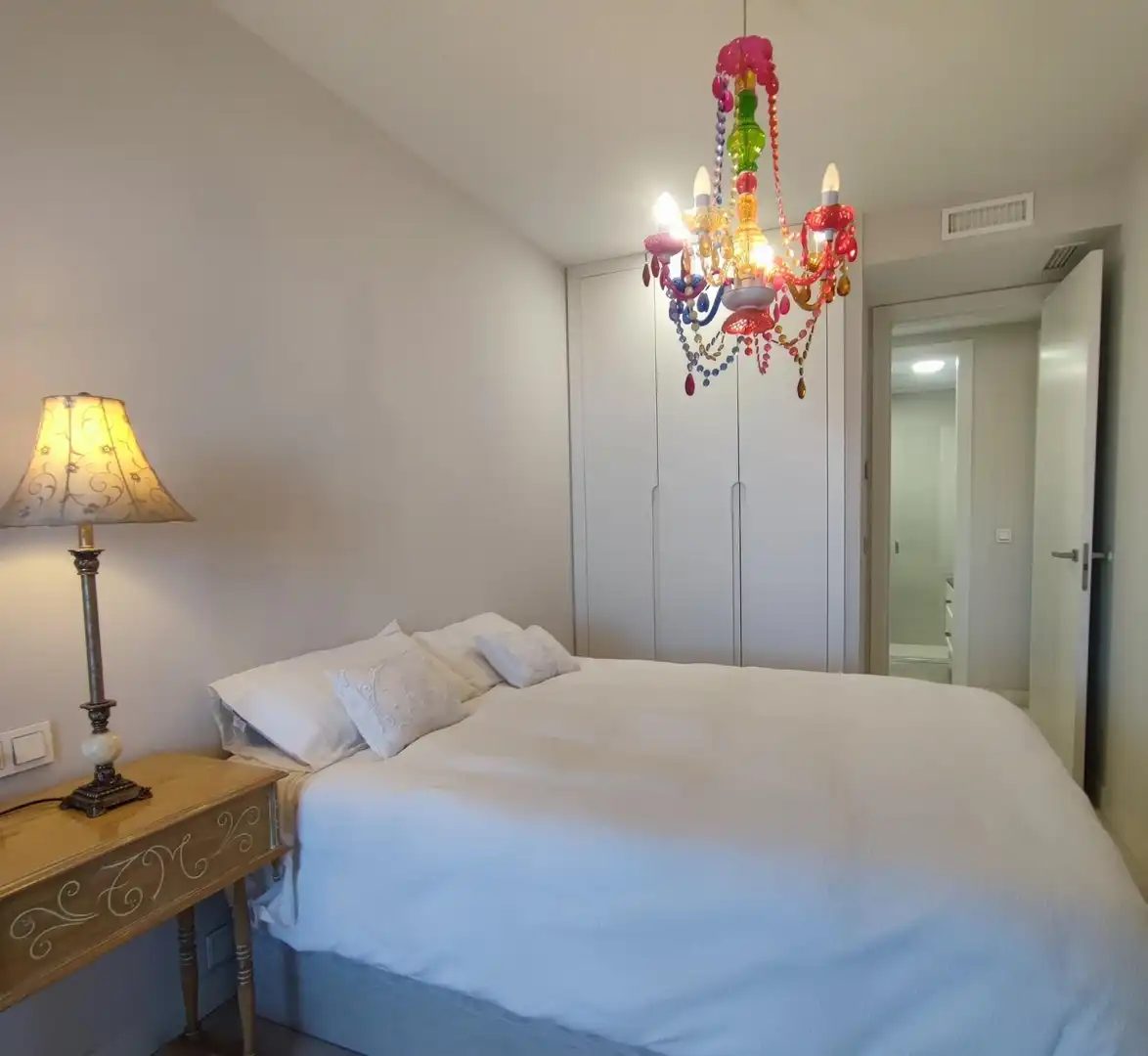 Habitación de Piso de alquiler en Almería con Aire acondicionado, Calefacción y Jardín privado