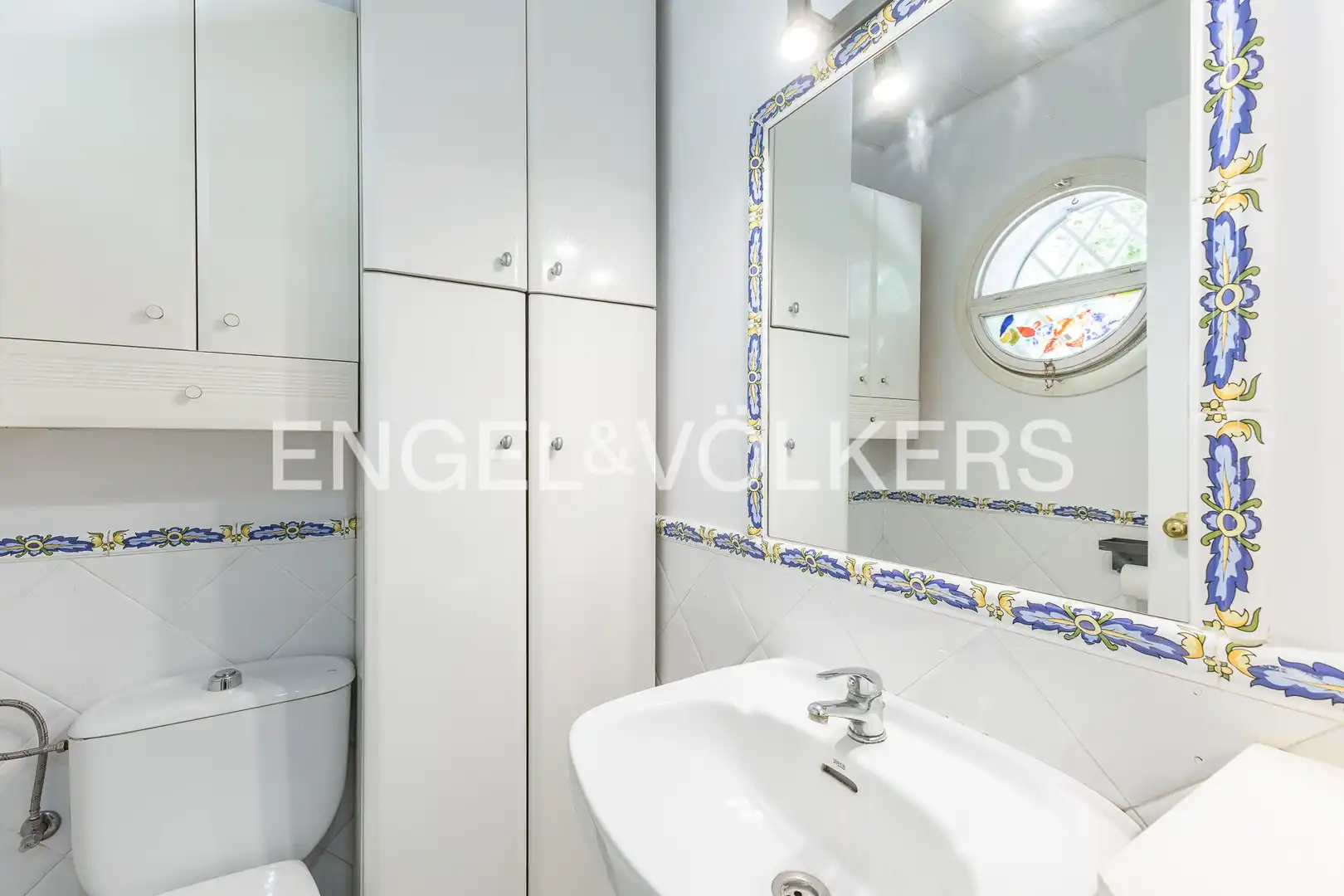 Bathroom of Houses for rent in Castelldefels  with Air Conditioner, Heating and Private garden