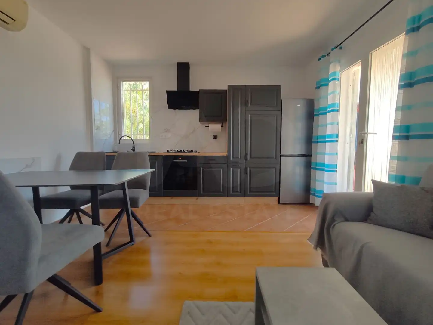 Cuina de Casa o xalet en venda en Pedralba amb Aire condicionat, Calefacció i Terrassa