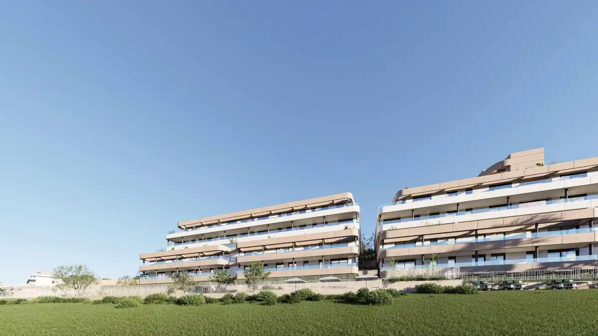 Vista exterior de Planta baixa en venda en Estepona amb Aire condicionat, Jardí privat i Traster
