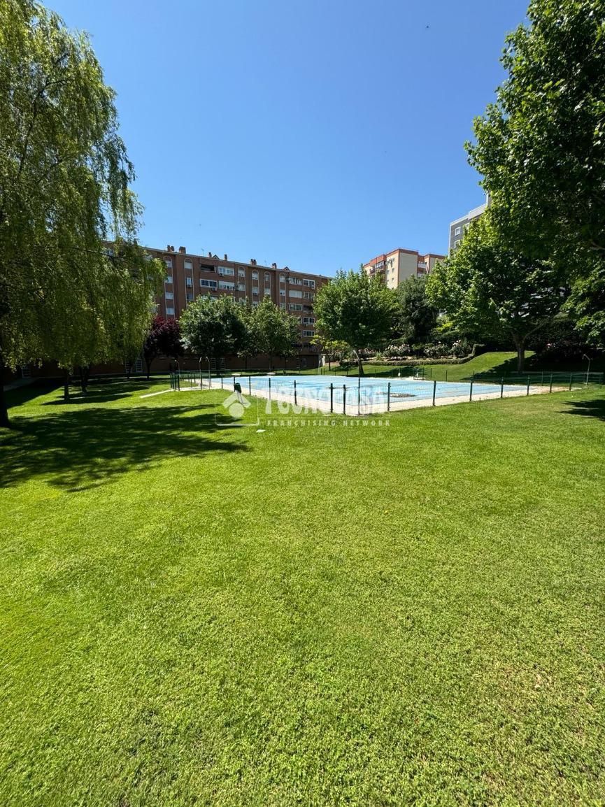 Piscina de Pis en venda en Fuenlabrada
