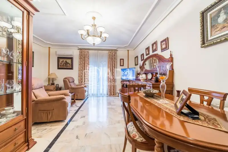 Sala de estar de Piso en venta en Úbeda con Aire acondicionado, Calefacción y Trastero