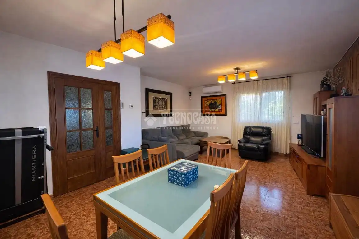 Casa amb piscina en venda a Yeles, imagen 7