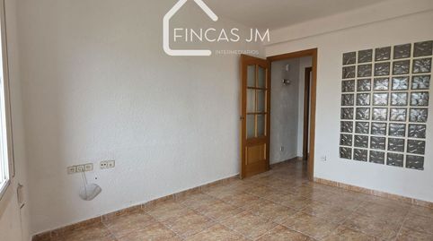 Foto 4 de Piso en venta en Ruperto Chapí, 47, Lloreda, Badalona