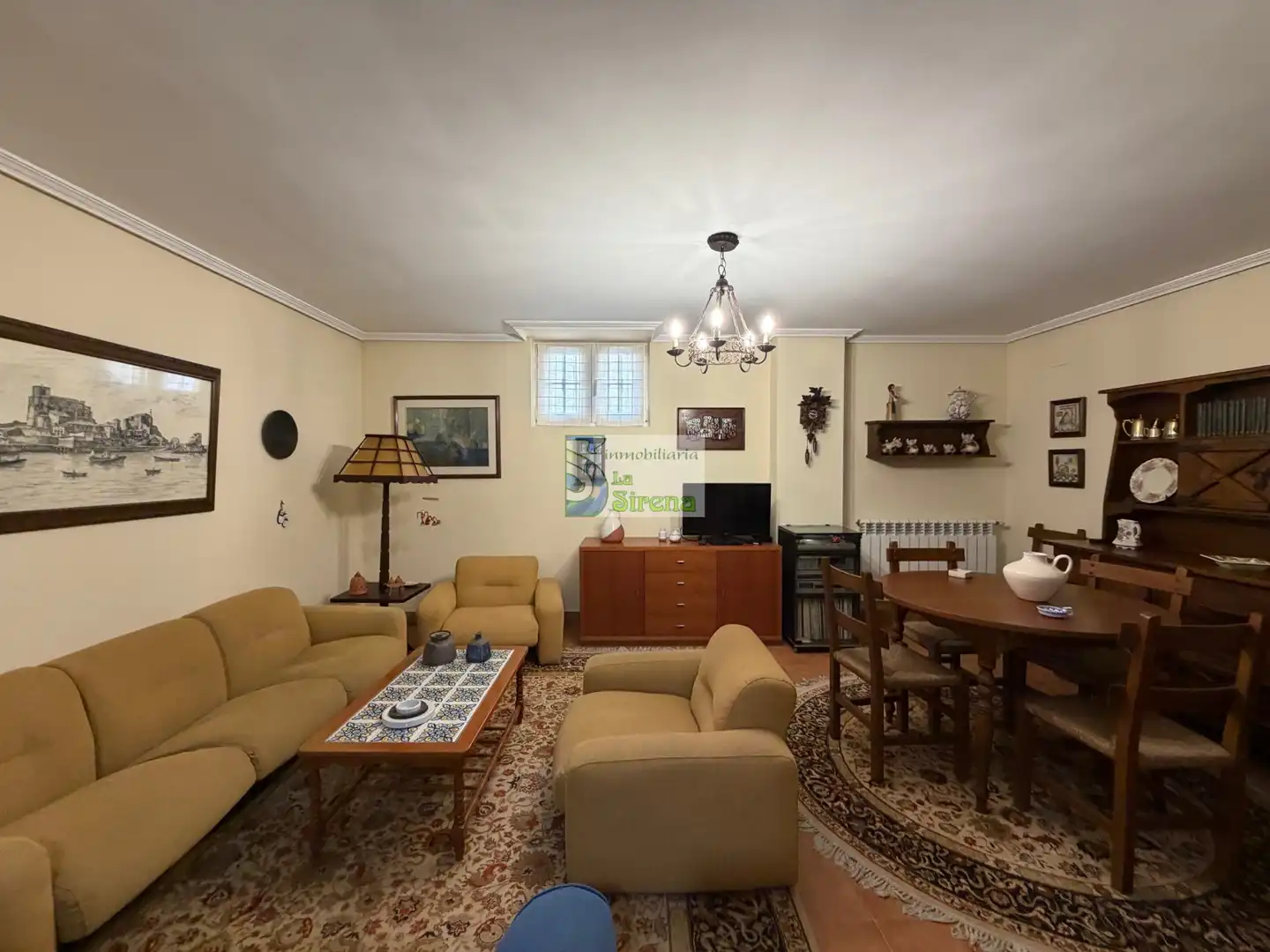 Sala de estar de Casa o chalet en venta en Castro-Urdiales con Calefacción, Jardín privado y Terraza
