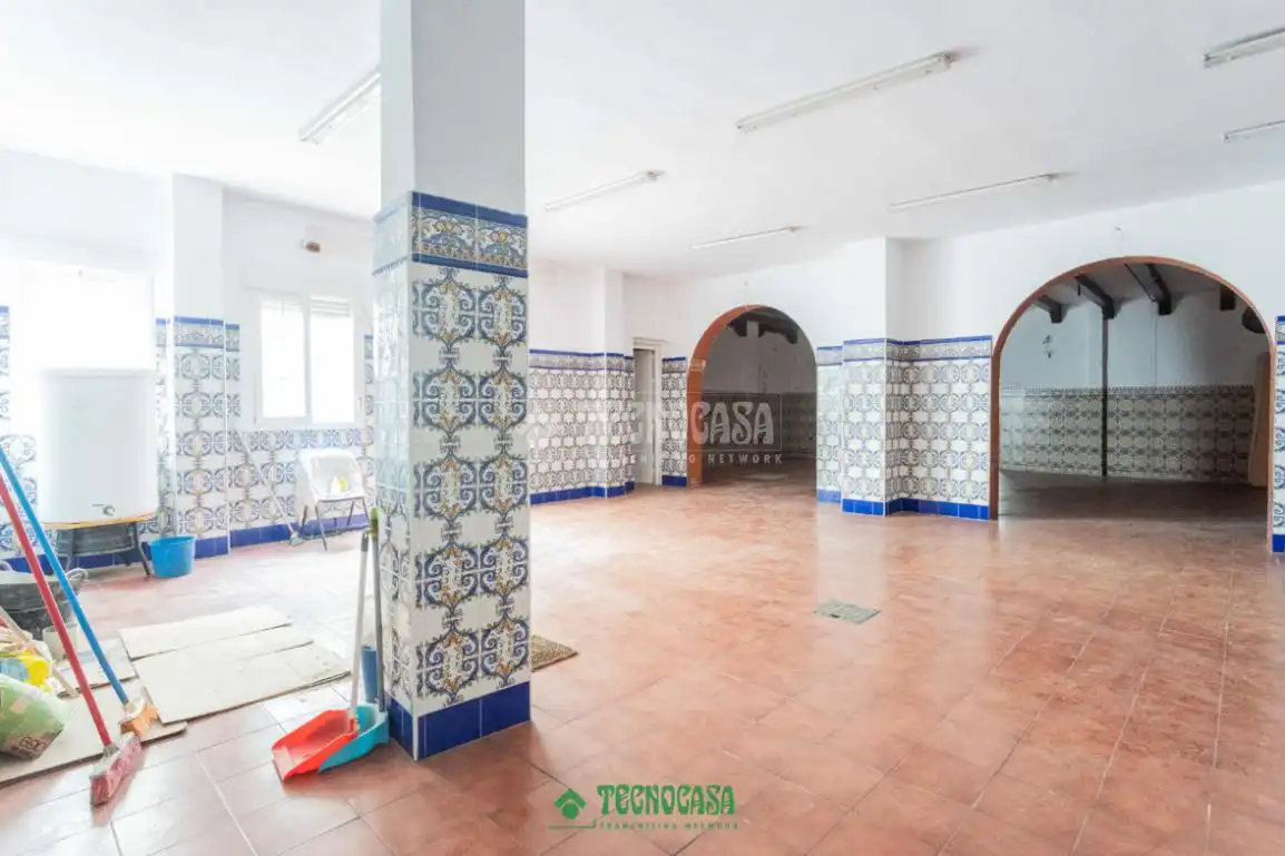 Commercial properties for sale in Almería