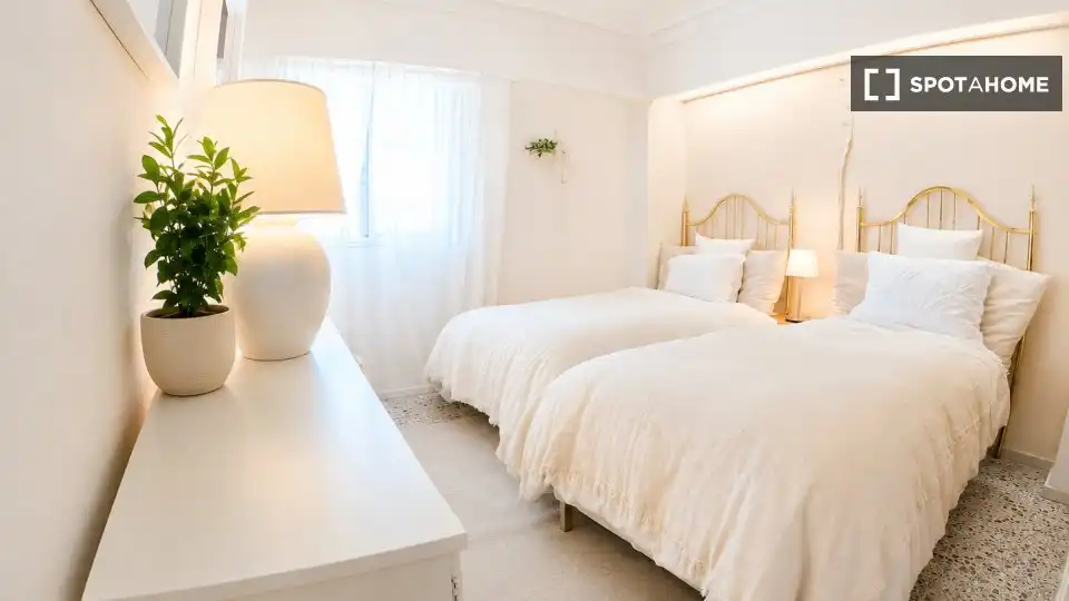 Schlafzimmer von Wohnung zur Miete in Pobles del Sud