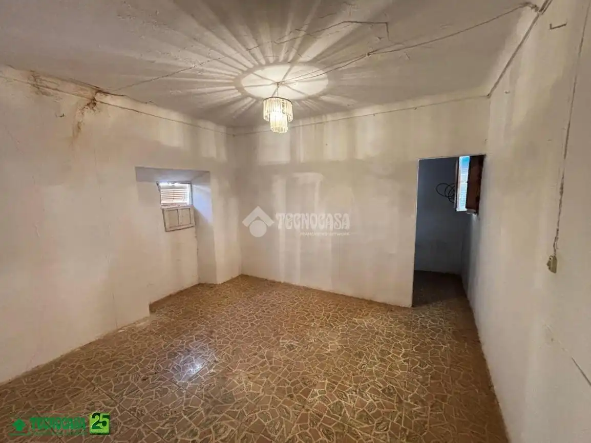 Casa adosada en venta en Membrilla