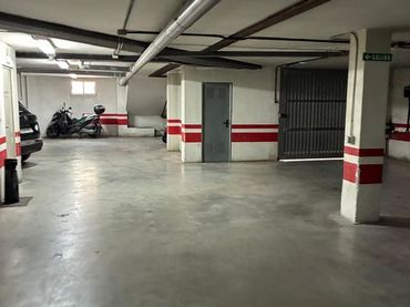 Piso con ascensor en venta en Calle Cruces 18