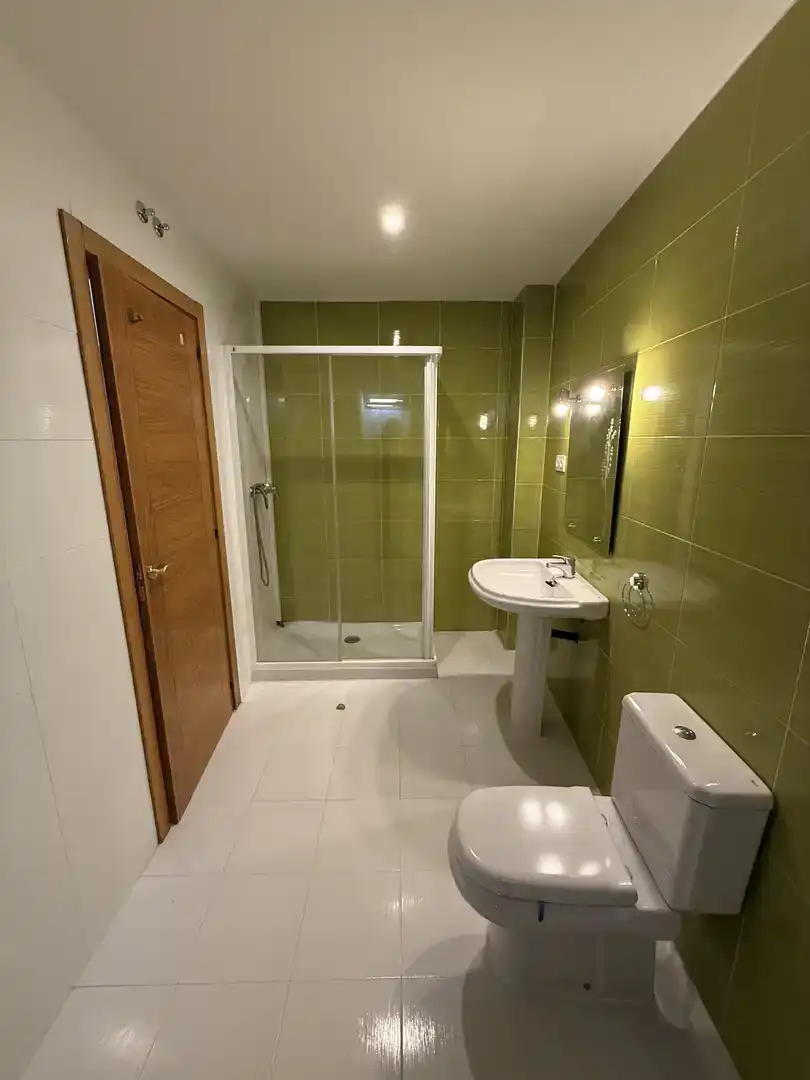 Bathroom of Flat for sale in Valdemoro  with Air Conditioner and Balcony