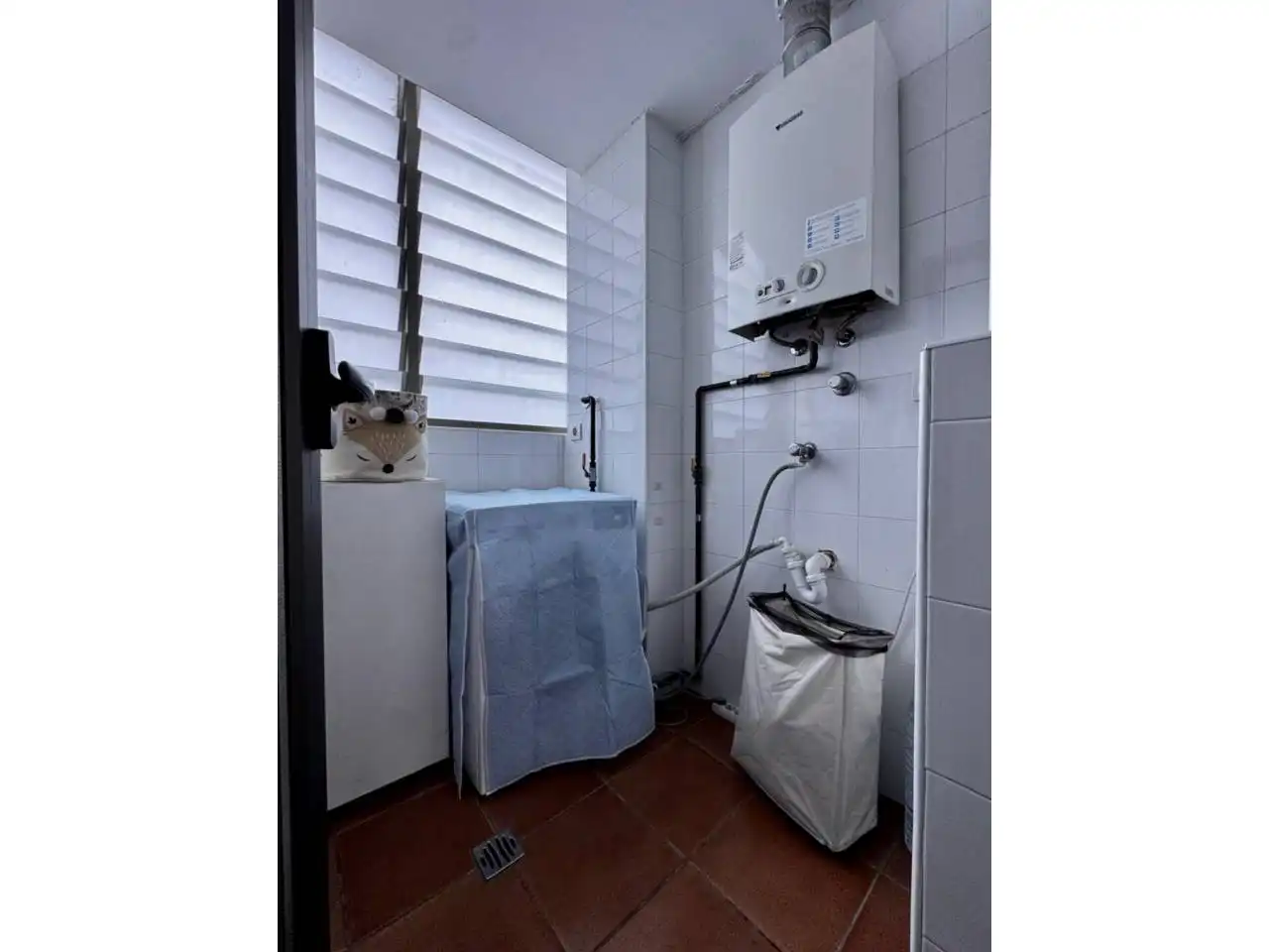 Bany de Apartament de lloguer en  Palma de Mallorca amb Parquet i Piscina comunitària