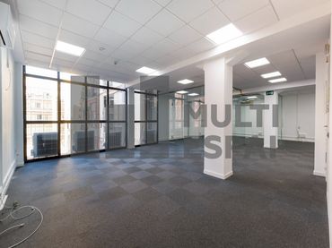 Office space with lift to rent in Carrer de Sepúlveda