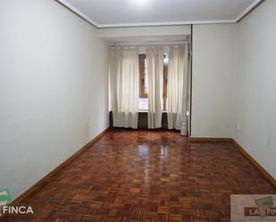 Flat to rent in Barrio del Centro