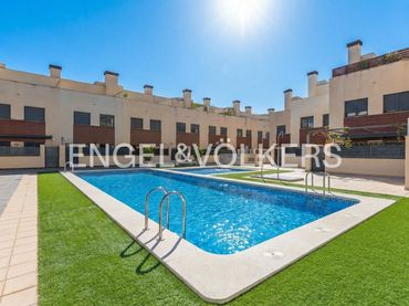 Casa amb balcó en venda a Norte