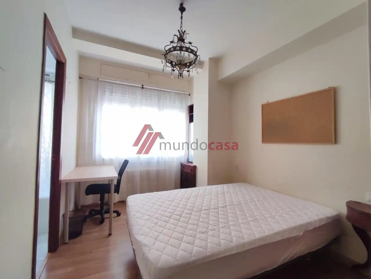 Habitación de Piso de alquiler en Ferrol con Calefacción, Parquet y Terraza