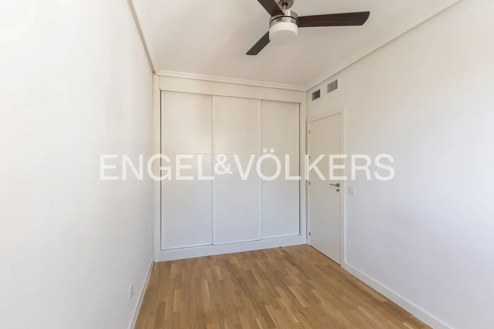 Habitación de Piso en venta en Madrid con Aire acondicionado, Calefacción y Parquet