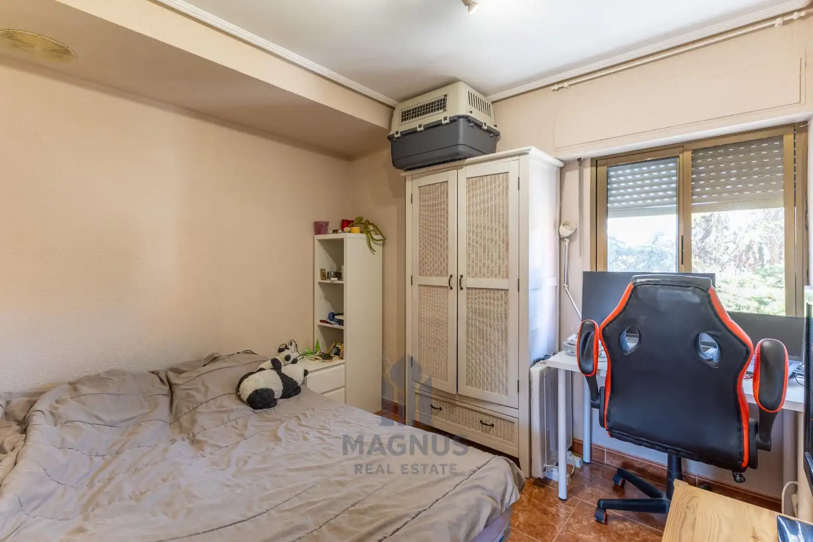 Schlafzimmer von Wohnung zum Verkauf in Valencia mit Klimaanlage und Balkon