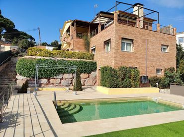 Chalet con balcón en venta en Roca Grossa