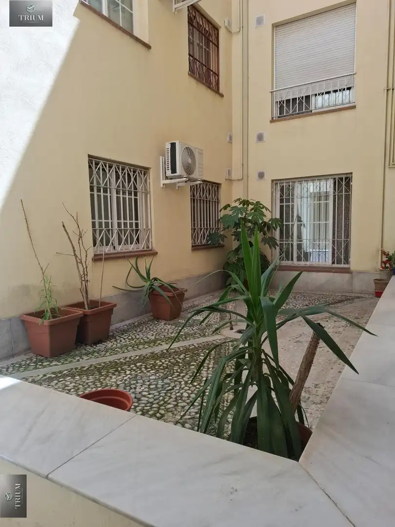 Außenansicht von Wohnungen zur Miete in Granada mit Klimaanlage, Heizung und Möbliert