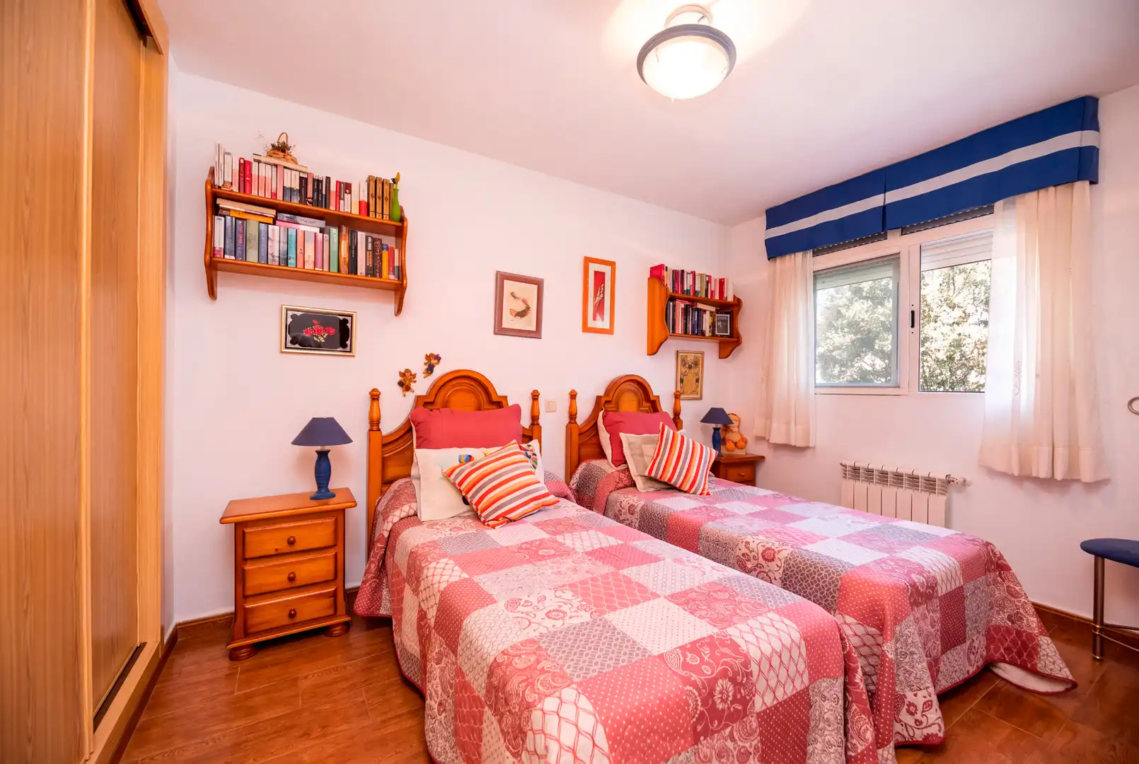 Habitación de Casa adosada en venta en Alpedrete con Calefacción, Jardín privado y Trastero