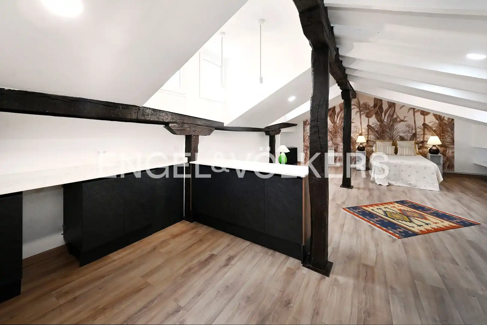 Ático en venta en Santander con Calefacción, Parquet y Balcón